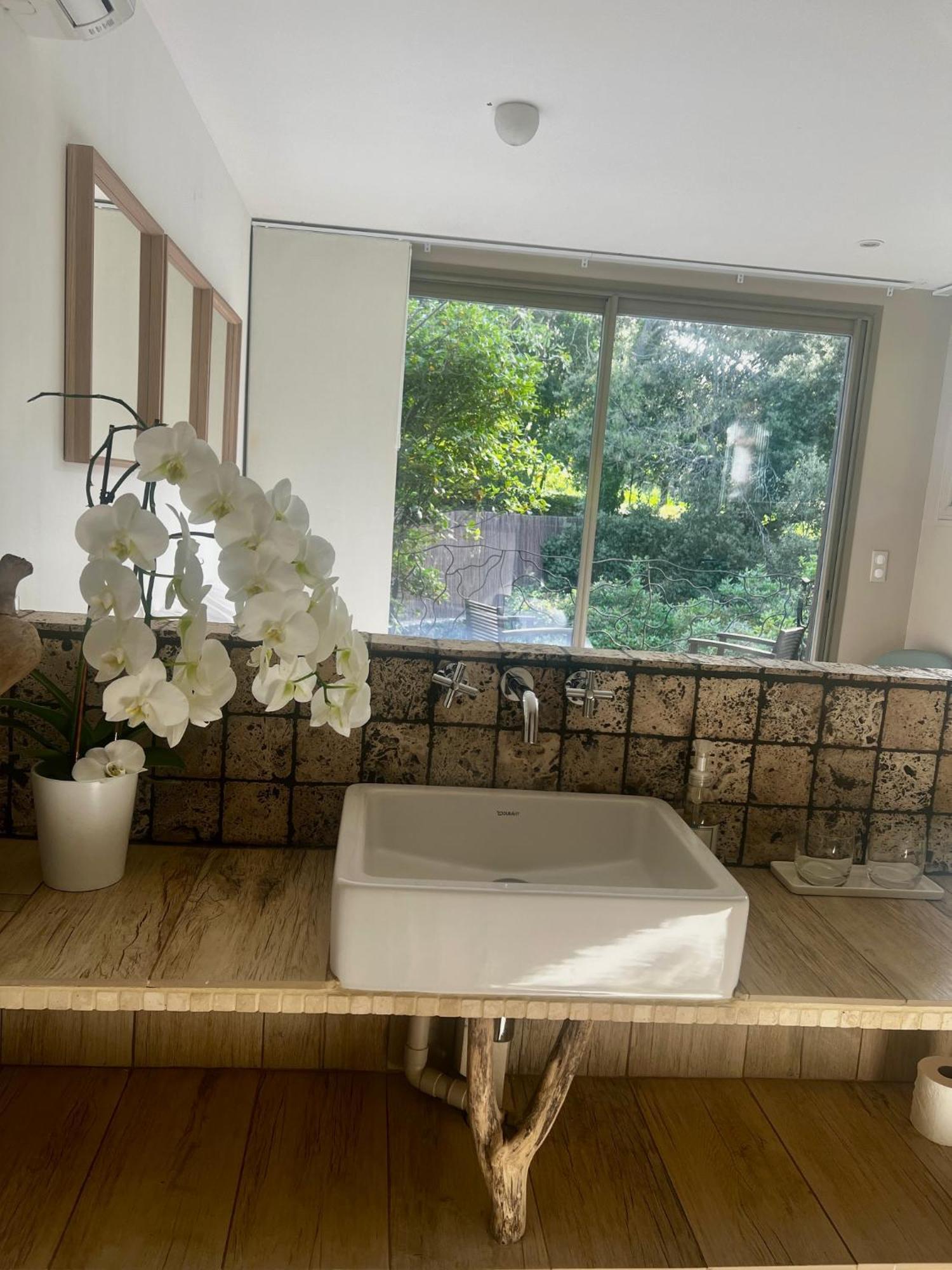 La Canopee Private Ecolodges Nîmes Eksteriør billede